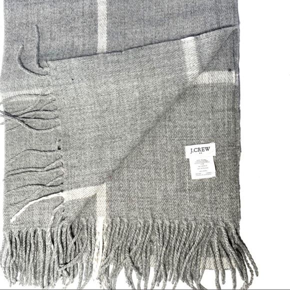 J. Crew Windowpane Plaid Blanket Scarf Gray White - Picture 5 of 6
